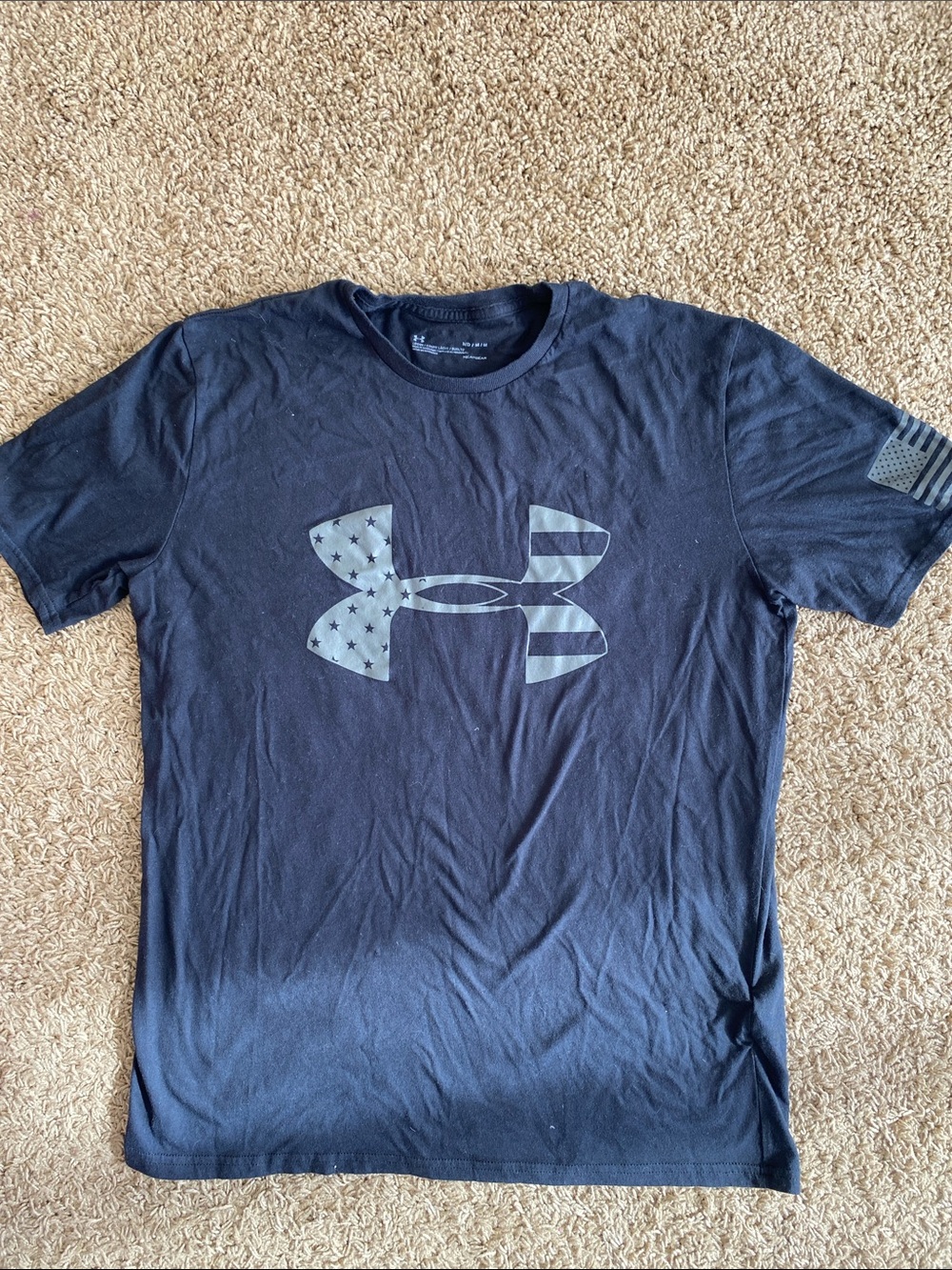 Under Armour Short-Sleeve Logo Tee with Subtle Flag Detail